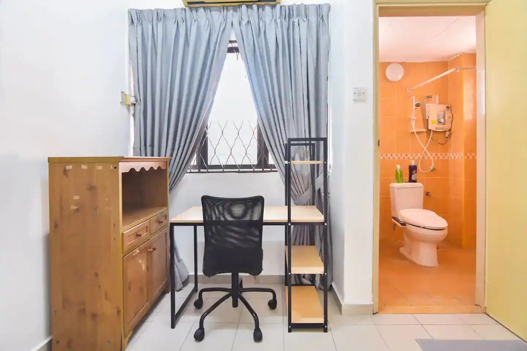 USJ 3 Double Storey Landed House Gated - photo 5