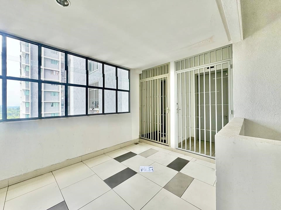 Almyra Residence Bandar Seri Putra Bangi 1055sf - photo 4