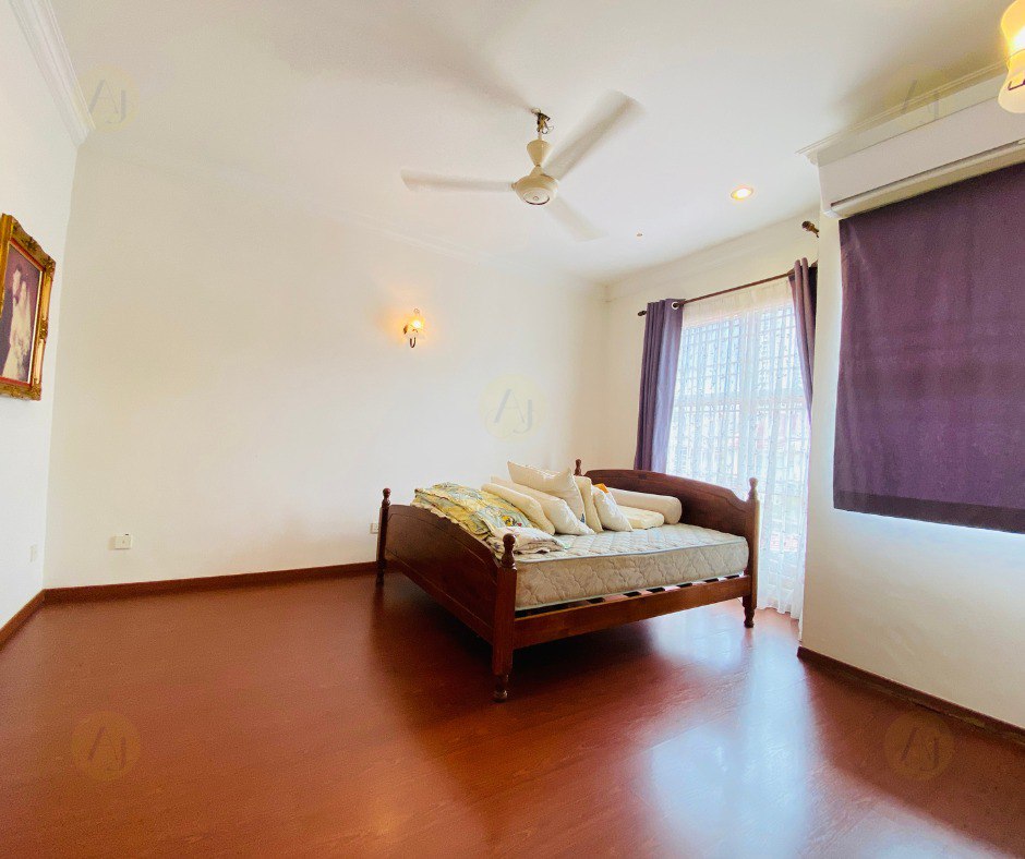 2 Storey Terrace House  Taman Bukit Utama Ampang - photo 3