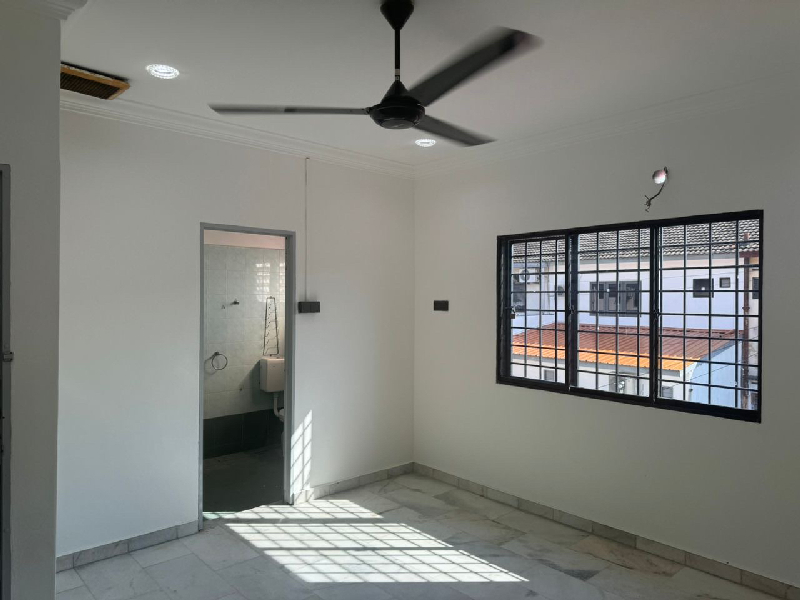 Storey Terrace at Jalan Cempaka Banting - photo 8