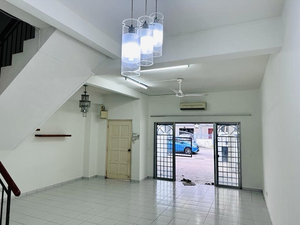FREEHOLD 2half Storey Terrace Cheras, 150m to MRT - photo 5