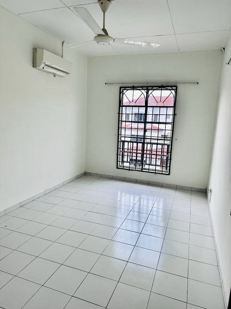 FREEHOLD 2half Storey Terrace Cheras, 150m to MRT - photo 10