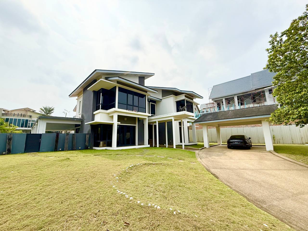 2sty Bungalow Perdana Lakeview East Cyberjaya Pool