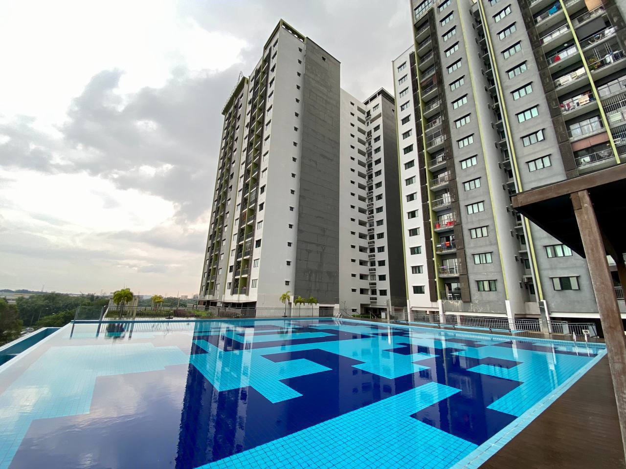 Residensi Alami Shah Alam Murah New Reno Face Pool - photo 2