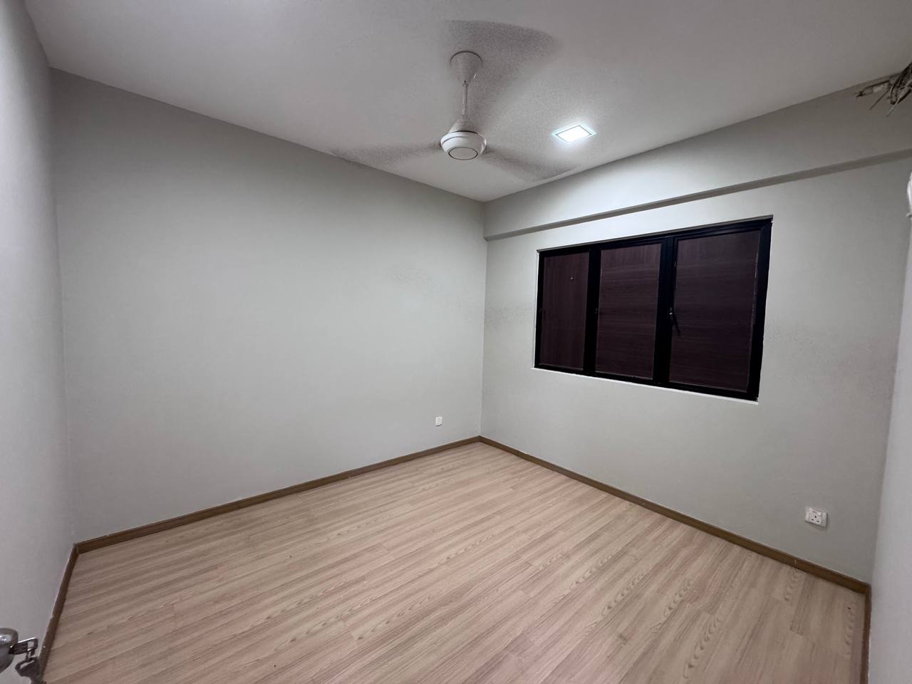 Residensi Alami Shah Alam Murah New Reno Face Pool - photo 9