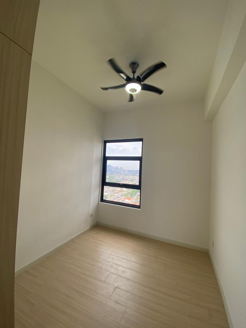 Lakeville Residence - photo 3