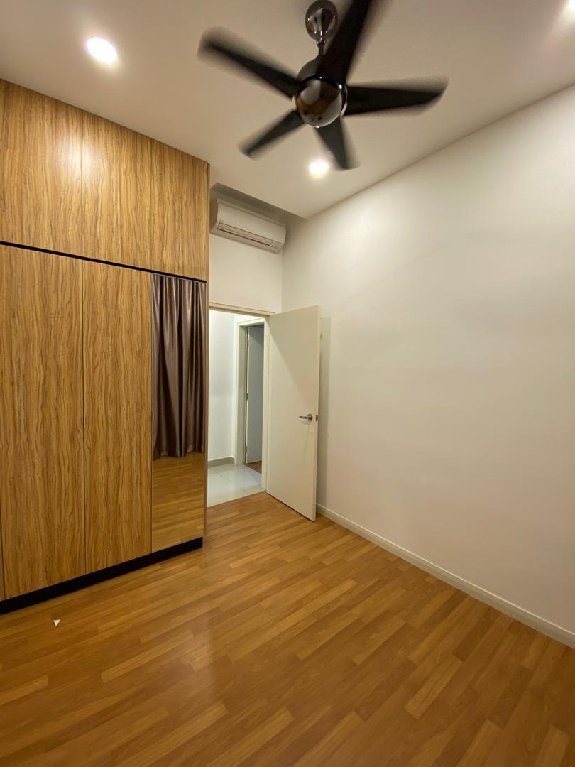 Lakeville Residence - photo 4