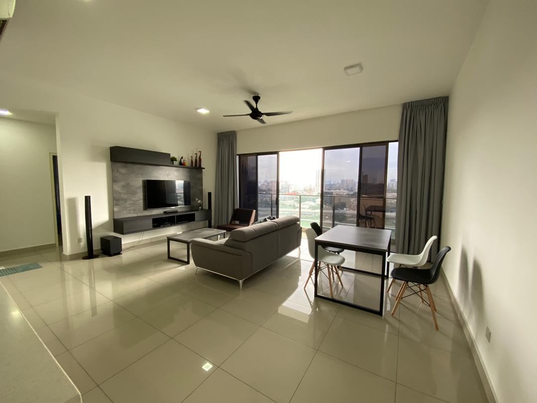 Lakeville Residence - photo 1
