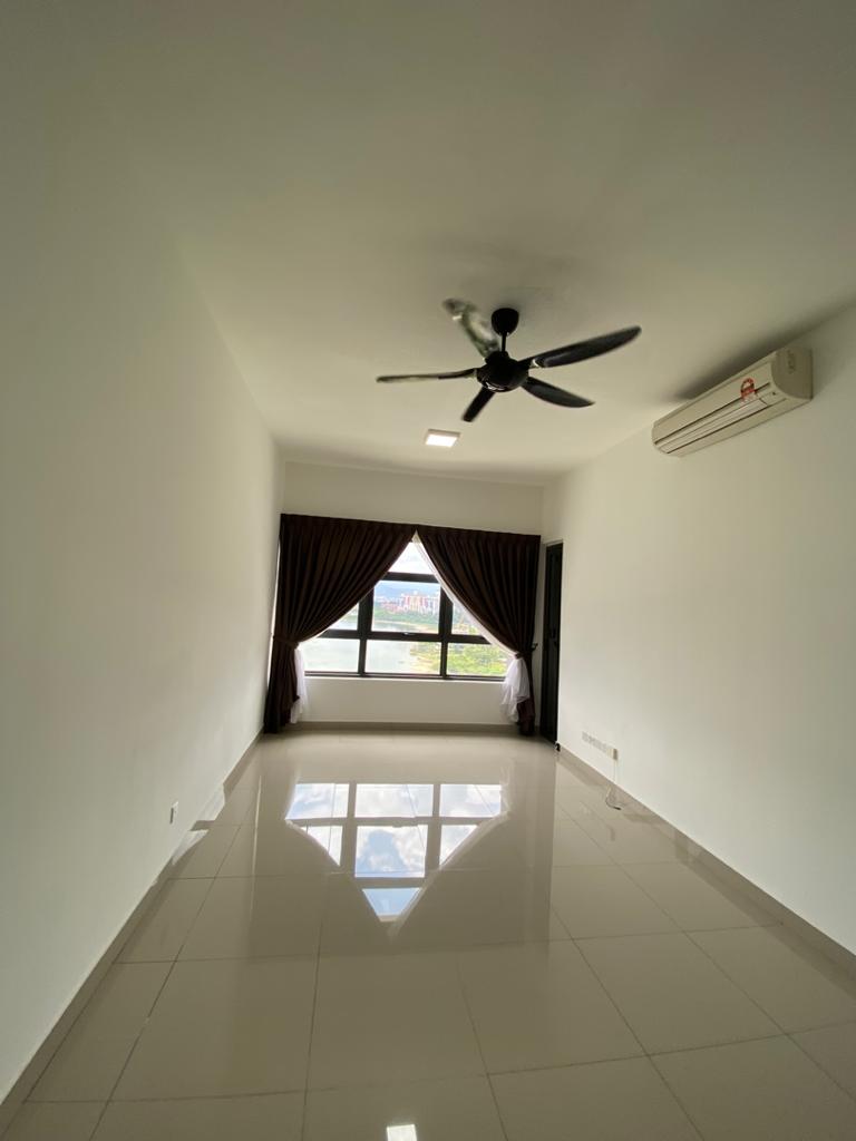 Lakeville Residence - photo 1