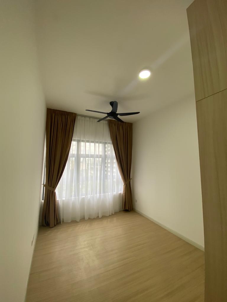 Lakeville Residence - photo 2