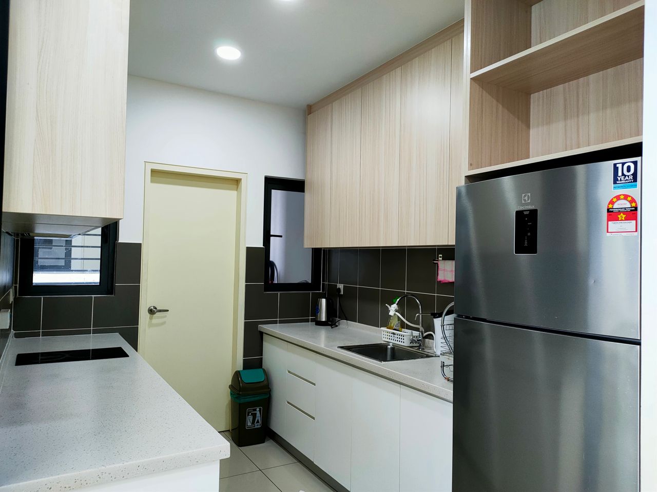 Lakeville Residence - photo 3