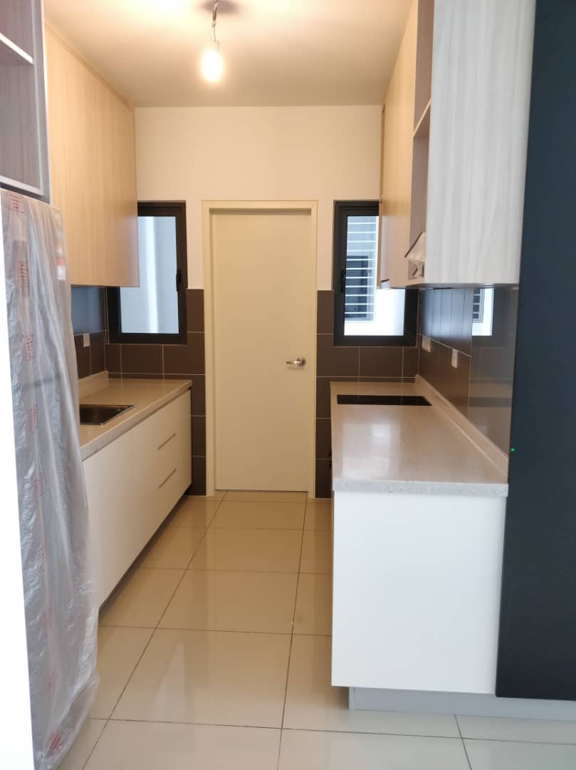 Lakeville Residence - photo 2