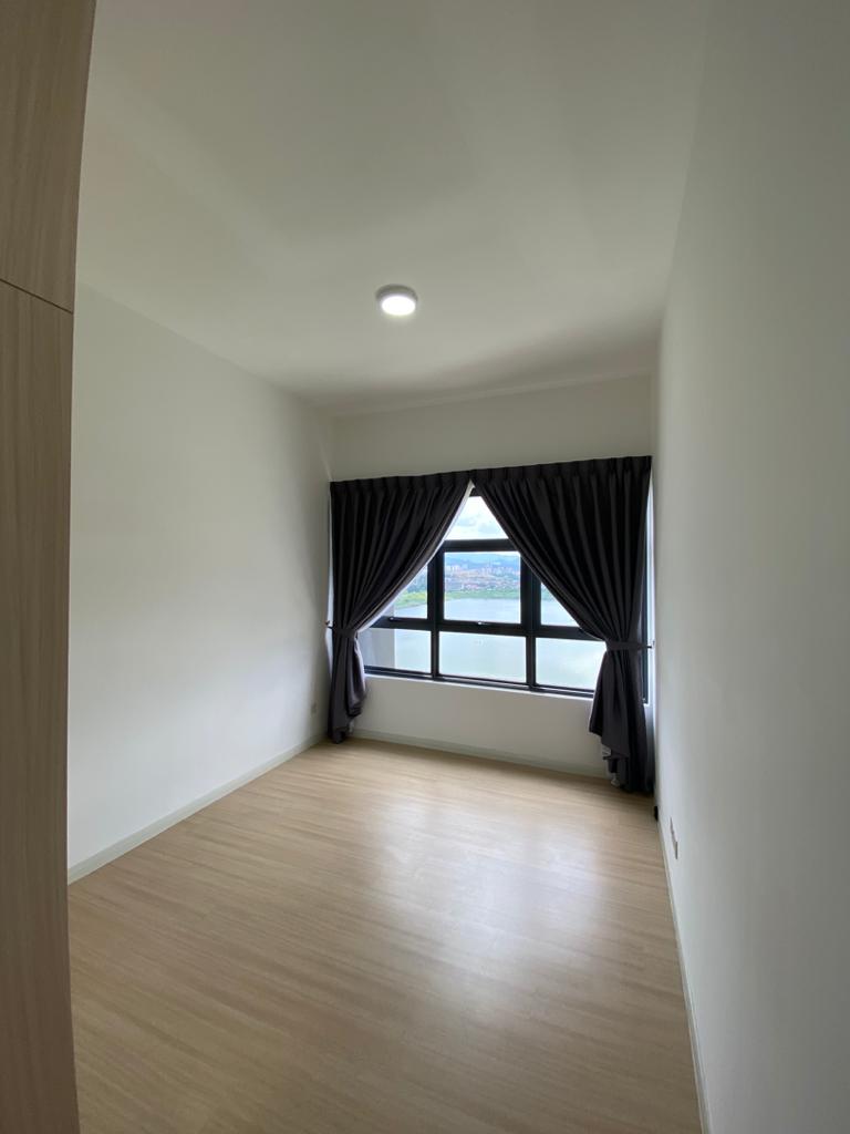 Lakeville Residence - photo 8