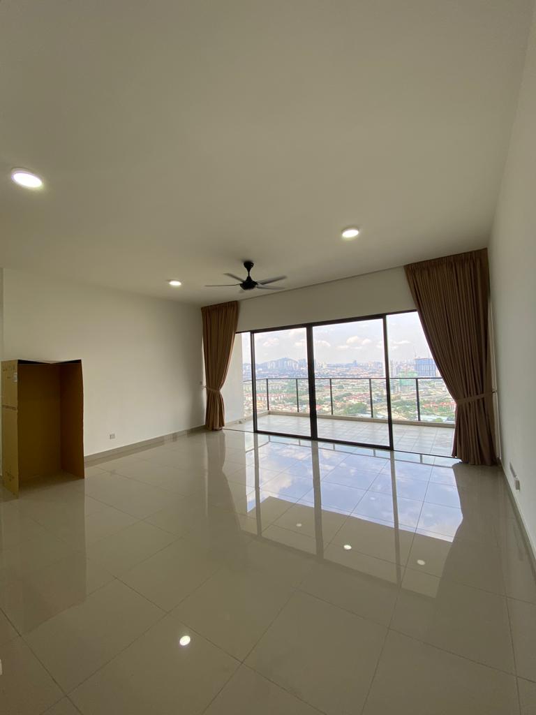 Lakeville Residence