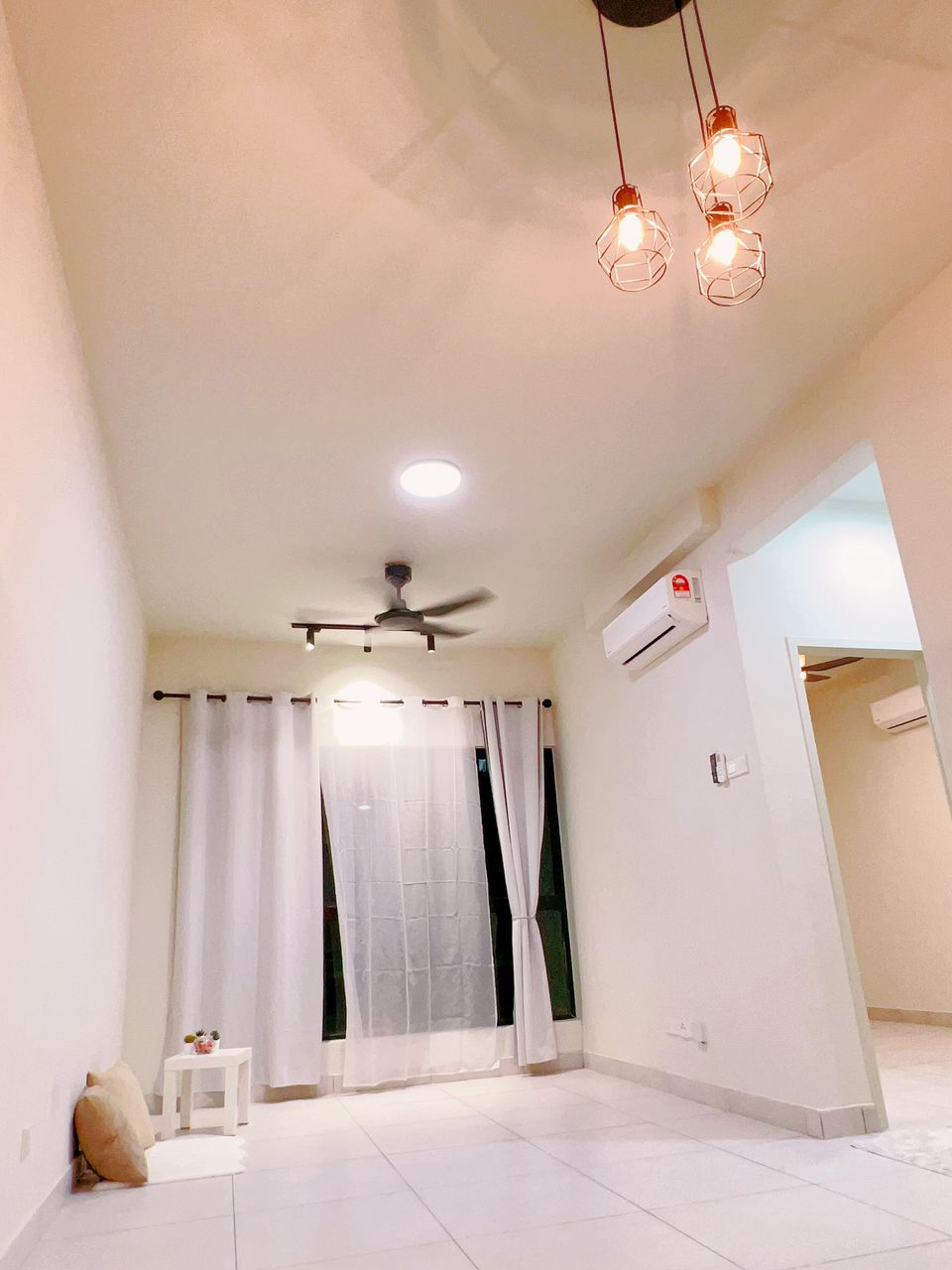 Majestic Maxim RENT 650sf - photo 3