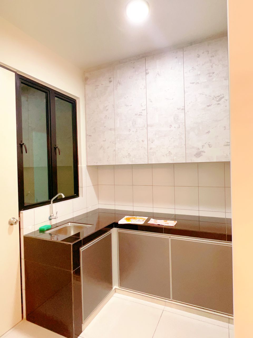 Majestic Maxim RENT 650sf - photo 6
