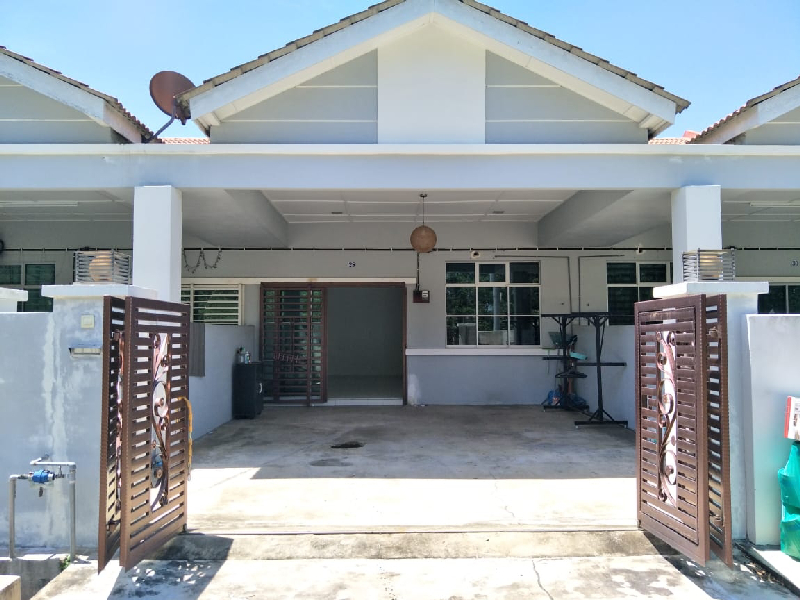 UNTUK DIJUAL TERES SETINGKAT TAMAN MAHKOTA EMAS, PERUMAHAN PANDAN PERDANA, KUANTAN (BEBAS BANJIR)
