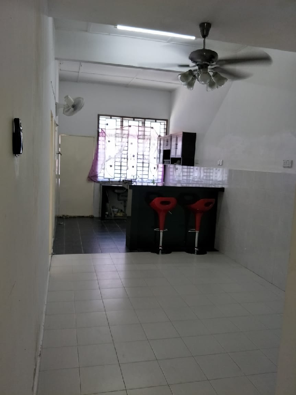 UNTUK DIJUAL TERES SETINGKAT TAMAN MAHKOTA EMAS, PERUMAHAN PANDAN PERDANA, KUANTAN (BEBAS BANJIR) - photo 4