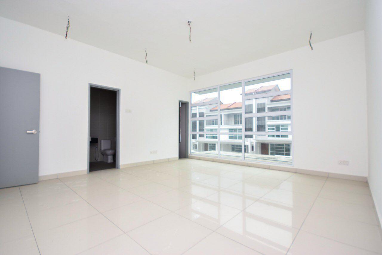 Superlink House, Putra Residence, Seri Kembangan - photo 5