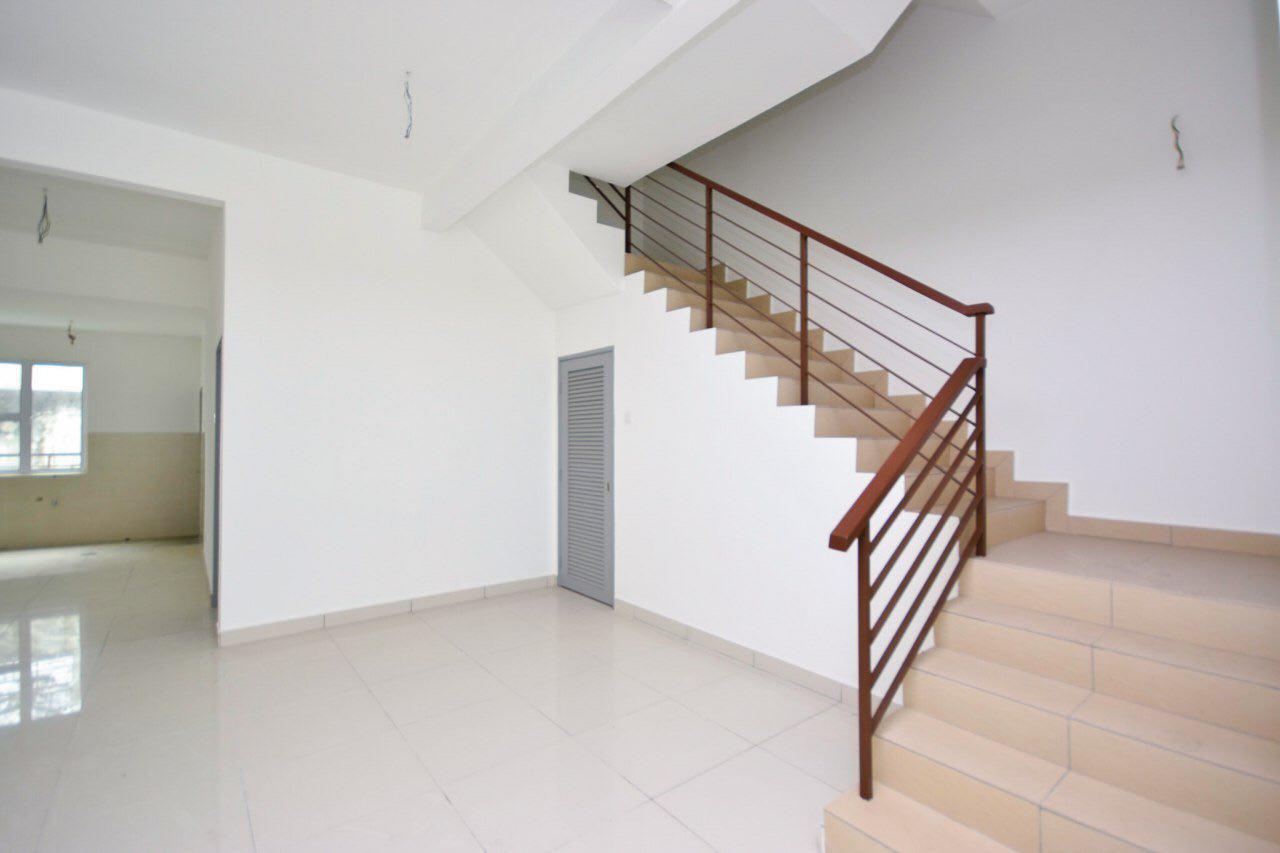 Superlink House, Putra Residence, Seri Kembangan - photo 6