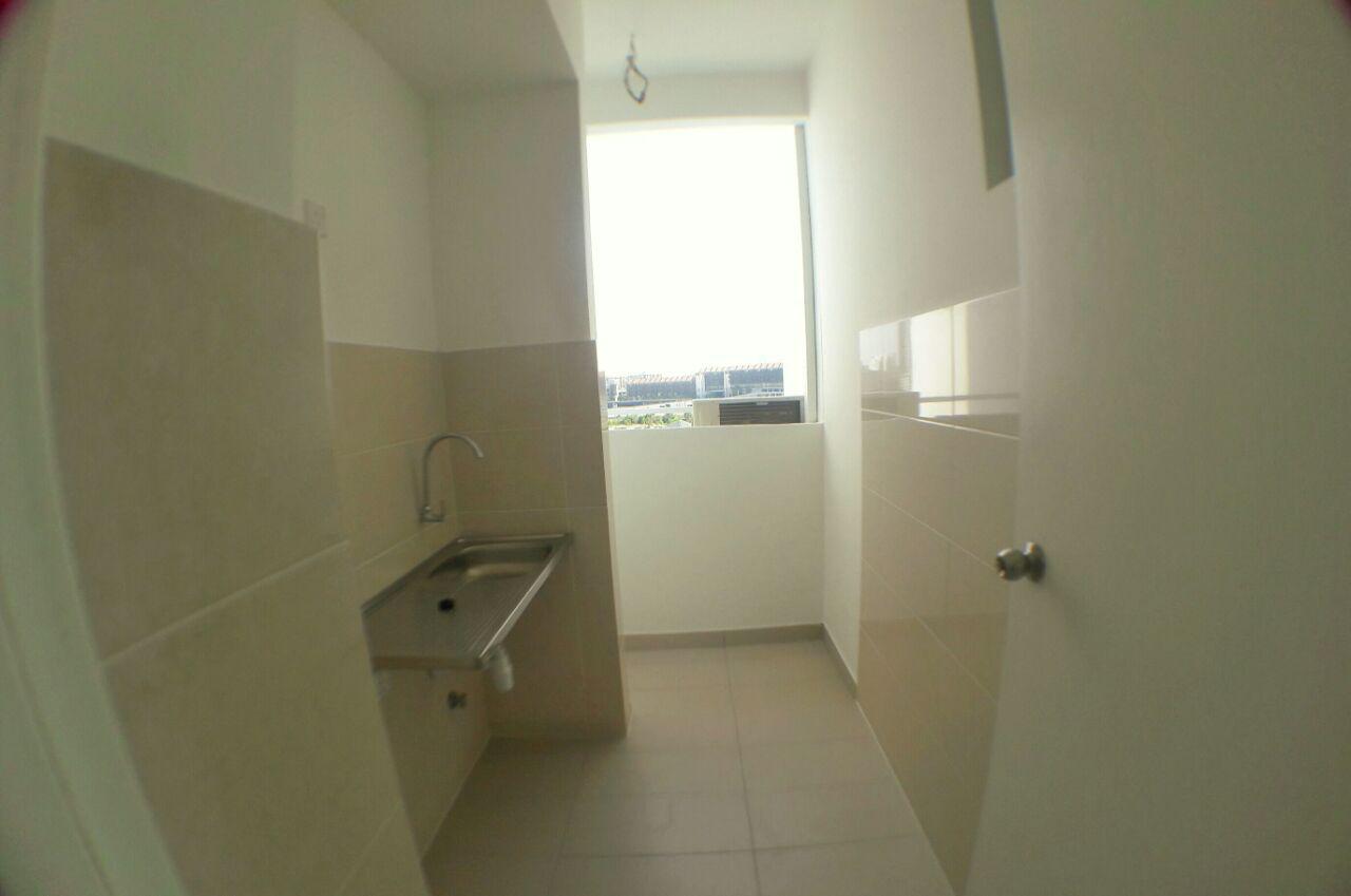 Condominium, Ceria Residences, high floor - photo 4