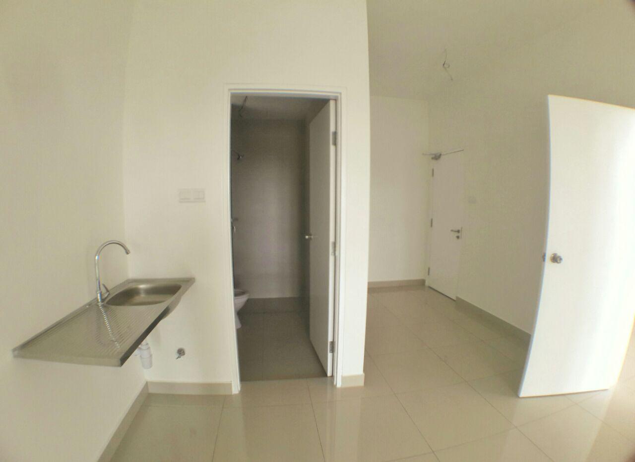Condominium, Ceria Residences, high floor - photo 10