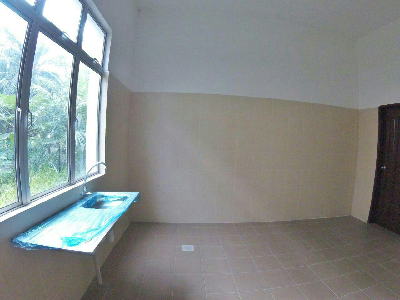 Bungalow, Taman Bajuri, Olak Lempit, 4000 sqft - photo 5
