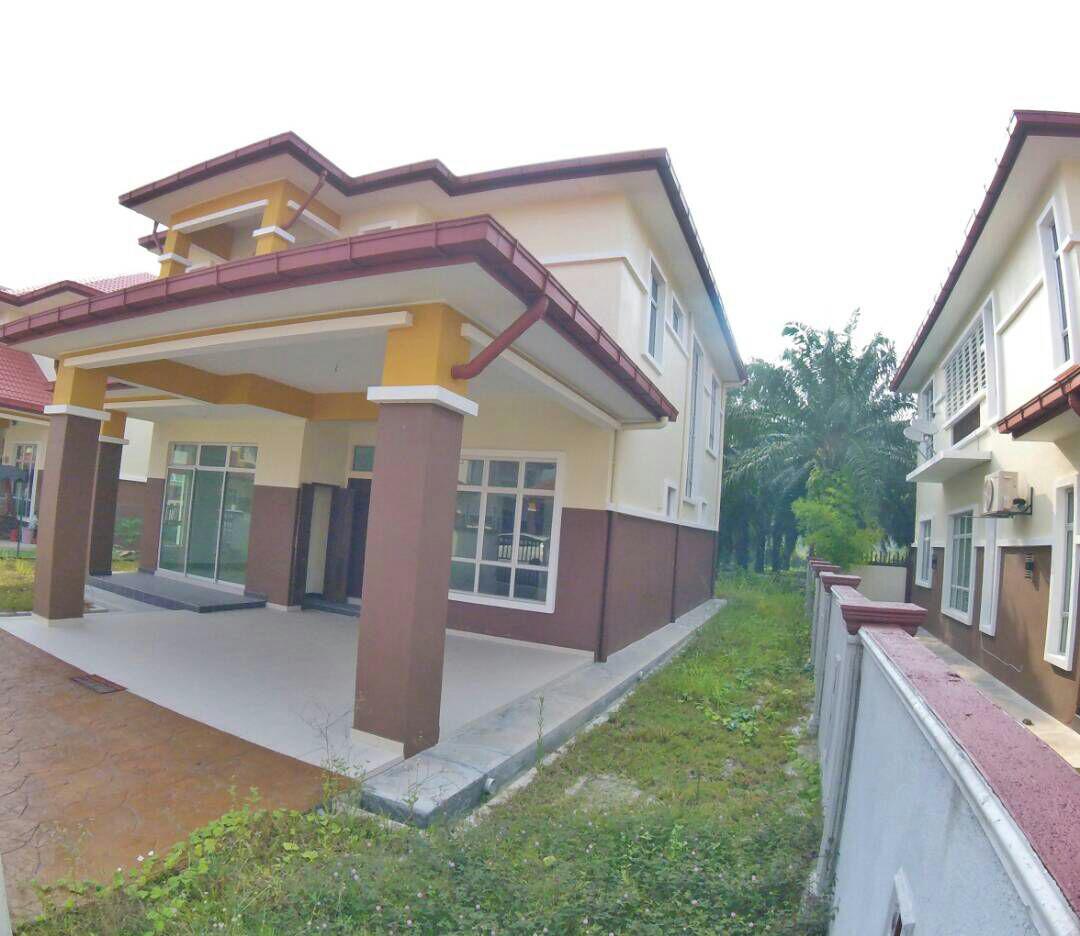 Bungalow, Taman Bajuri, Olak Lempit, 4000 sqft - photo 6