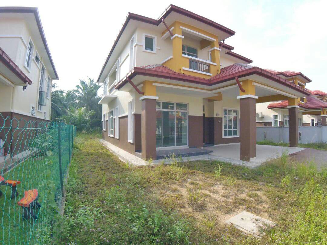 Bungalow, Taman Bajuri, Olak Lempit, 4000 sqft - photo 7