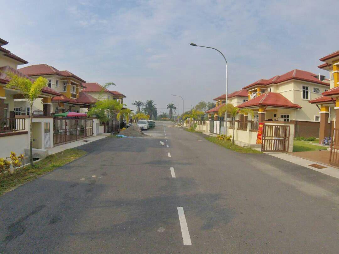 Bungalow, Taman Bajuri, Olak Lempit, 4000 sqft - photo 8