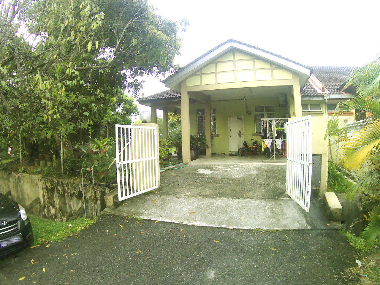 Semi D, Taman Desa Saujana, Sungai Merab, Kajang