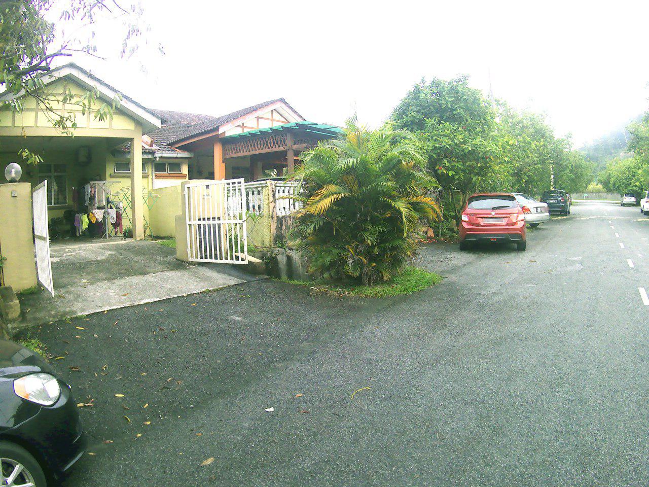 Semi D, Taman Desa Saujana, Sungai Merab, Kajang - photo 2