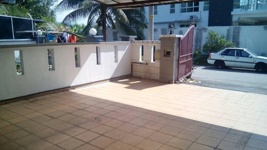 Double Storey Terrace House, Bandar Mahkota Cheras - photo 2