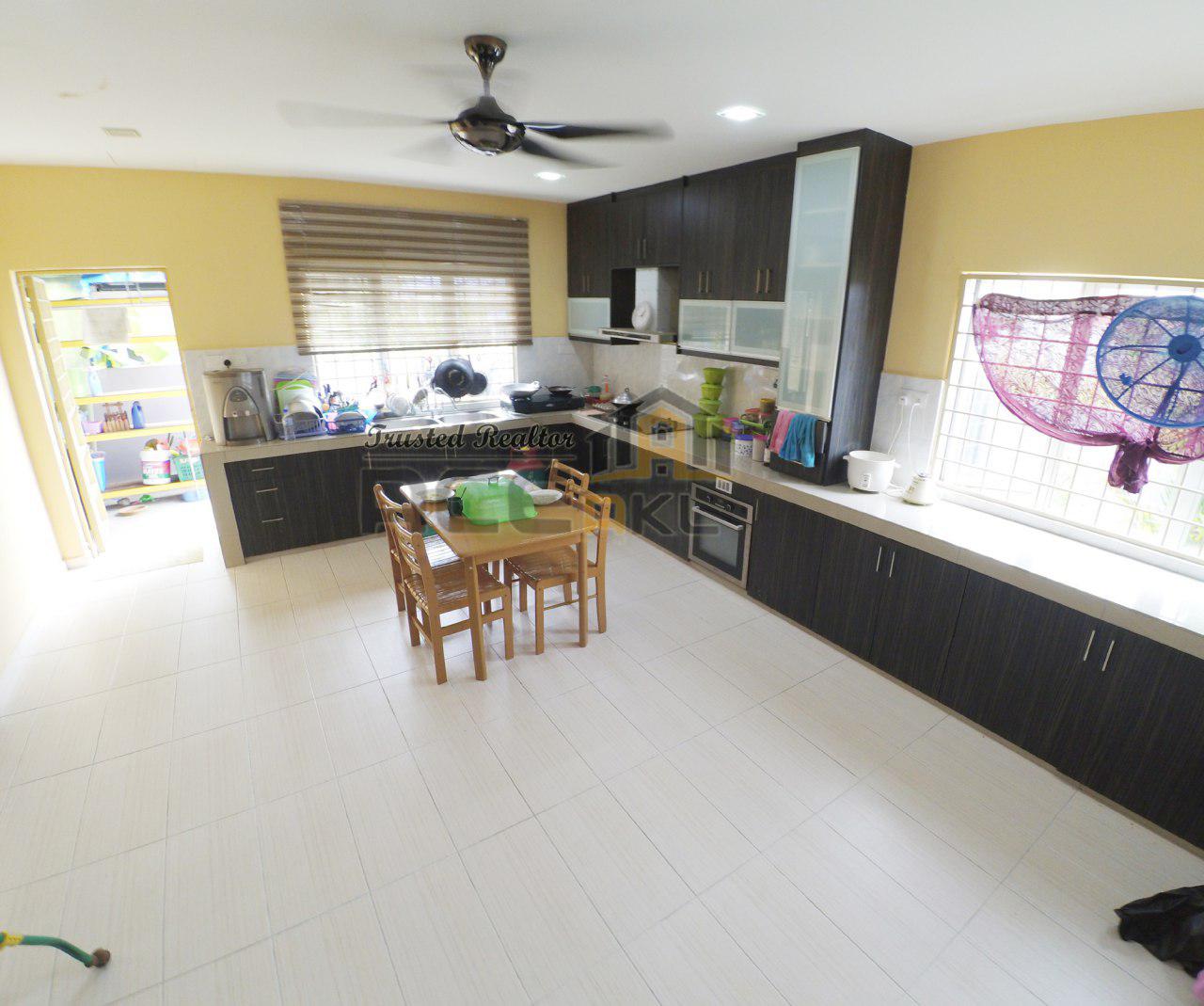 Bungalow, Seksyen 30, Jalan Kebun, Shah Alam - photo 6
