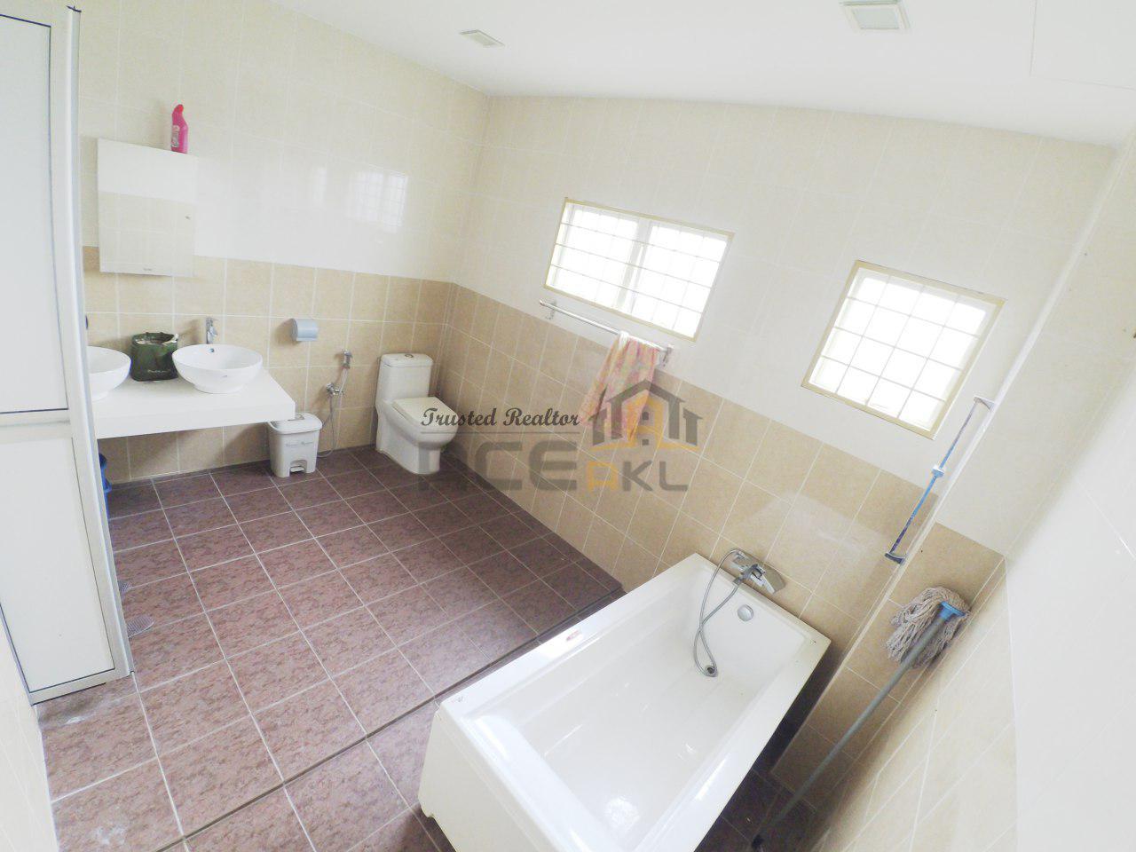 Bungalow, Seksyen 30, Jalan Kebun, Shah Alam - photo 7