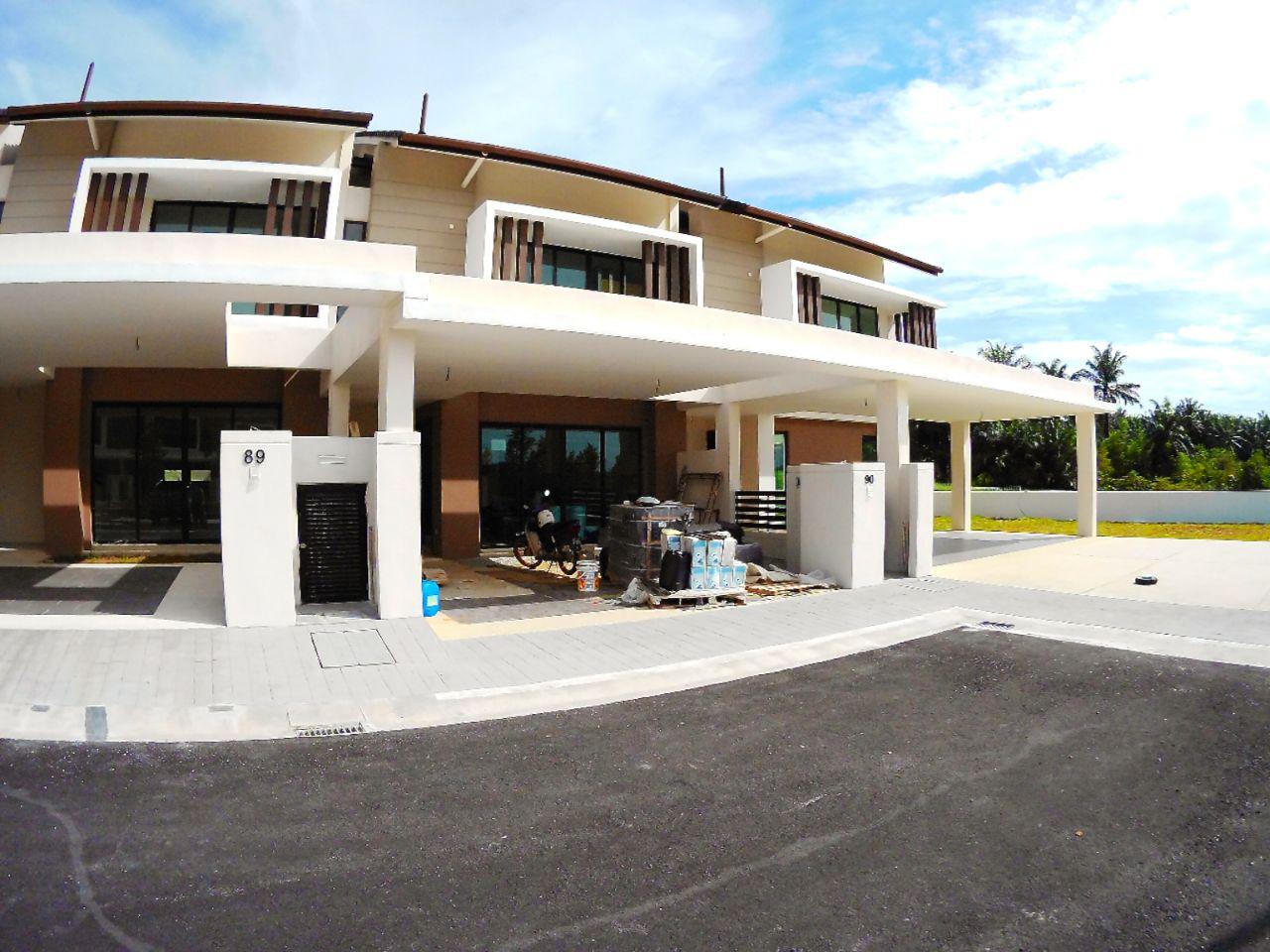 2stry House, Laman Alamanda, Kota Seriemas, Nilai