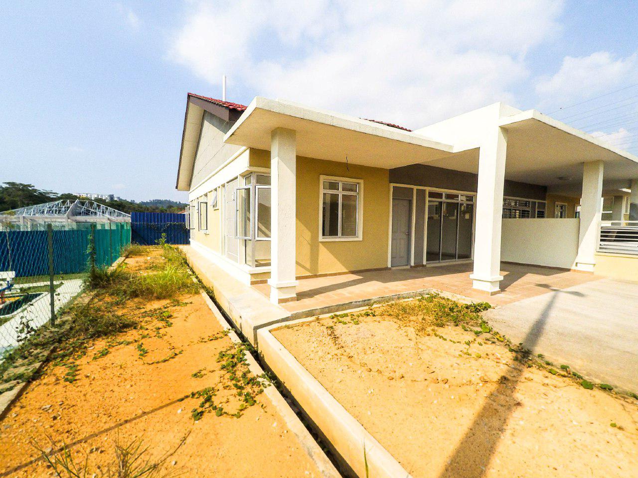 Semi D House, Taman Desa Bestari, Salak Tinggi - photo 3