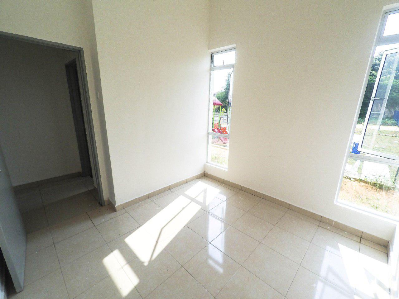 Semi D House, Taman Desa Bestari, Salak Tinggi - photo 7
