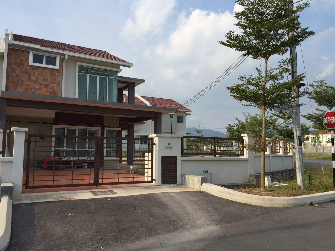 2 Storey Corner House, Taman Pelangi Semenyih 2 - photo 1