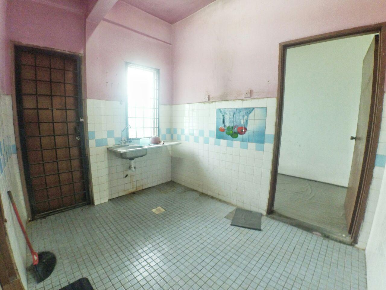 2 Storey Terrace House, Taman Cheras Jaya,Balakong - photo 4