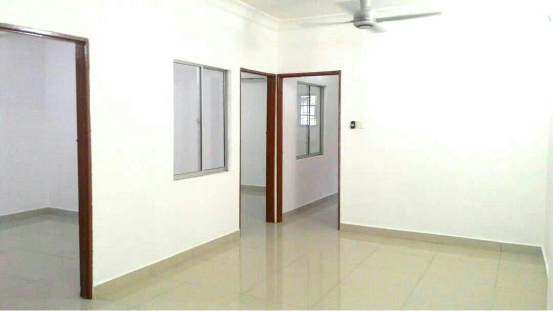 Single Storey Terrace House, SS4, Kelana Jaya - photo 2