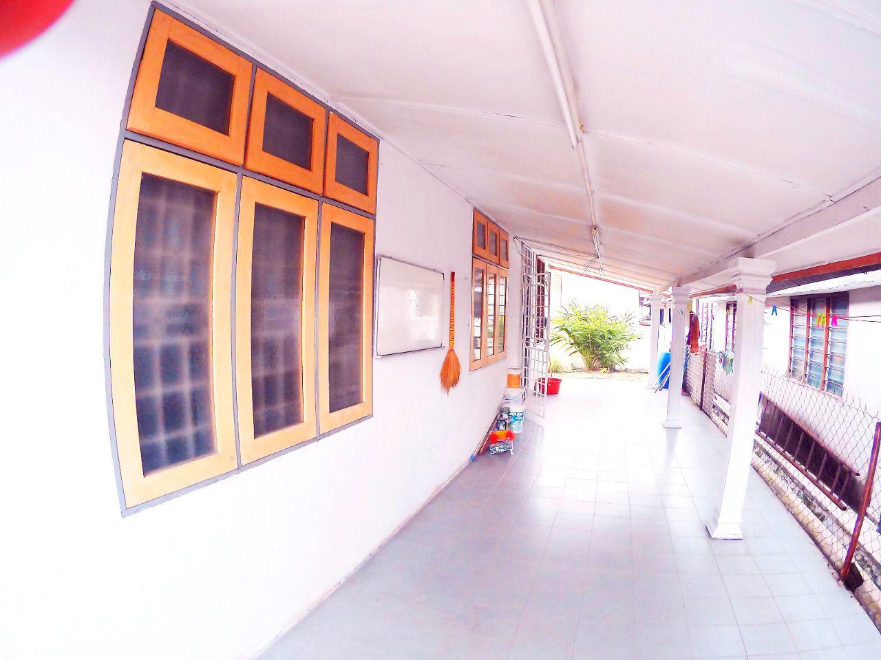 Semi D, Single Storey, Taman Selasih, Sepang - photo 3
