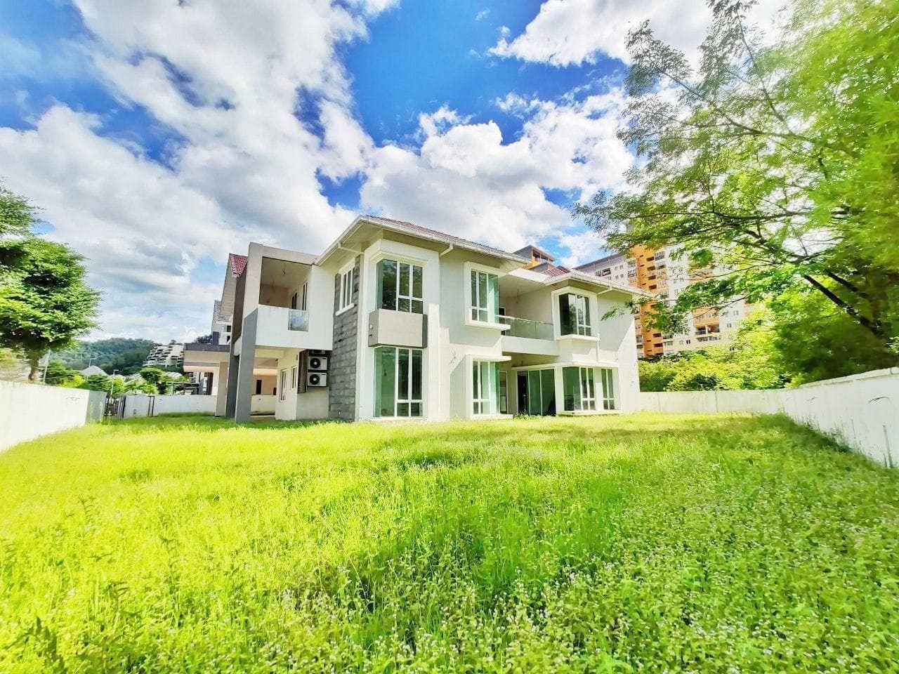 Ukay Seraya, Ampang, Ukay Bistari, Bungalow
