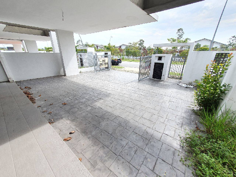 Elmina East, Denai Alam, 2 Storey Superlink, Facing Open, 3000sf - photo 1