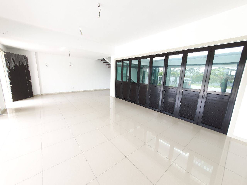 Elmina East, Denai Alam, 2 Storey Superlink, Facing Open, 3000sf - photo 3