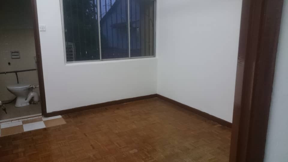 Taman Bunga Negara, Seksyen 27, Shah Alam, 2 Storey Terrace House, Corner - photo 4