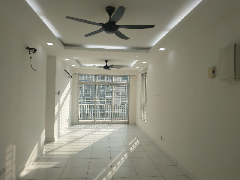 BSP Skypark Condominium, Bandar Saujana Putra, 2 Parking, New Paint