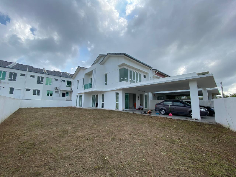 Fellona, Bandar Sri Sendayan, Seremban, 4736sqft, Corner