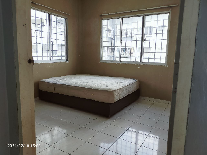 Apartment Sri Murni, Selayang, kitchen cabinet, Level 15 - photo 3