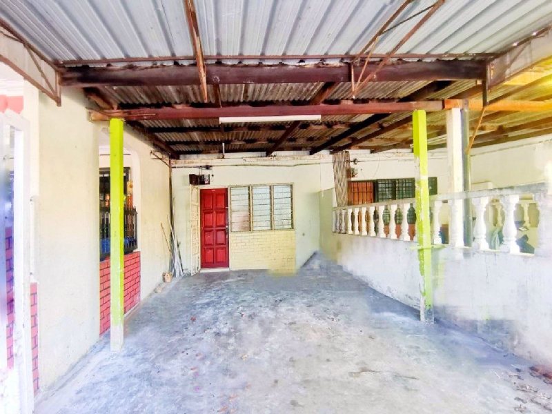 Seksyen 19, Shah Alam, 2 Storey Terrace House, Low Cost, Extend